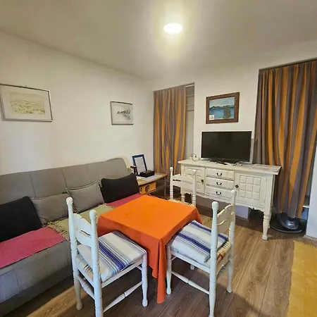 Appartamento In 34409 *